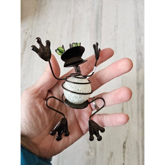 Metal frog decor unique jumping spring - Picture 6 of 7